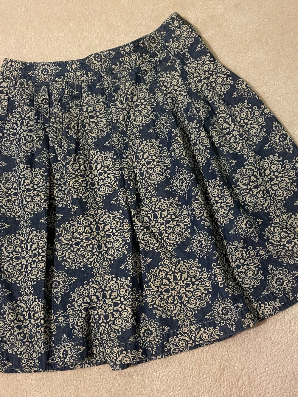 Ann Taylor Loft denim damask skirt-size 4 like new